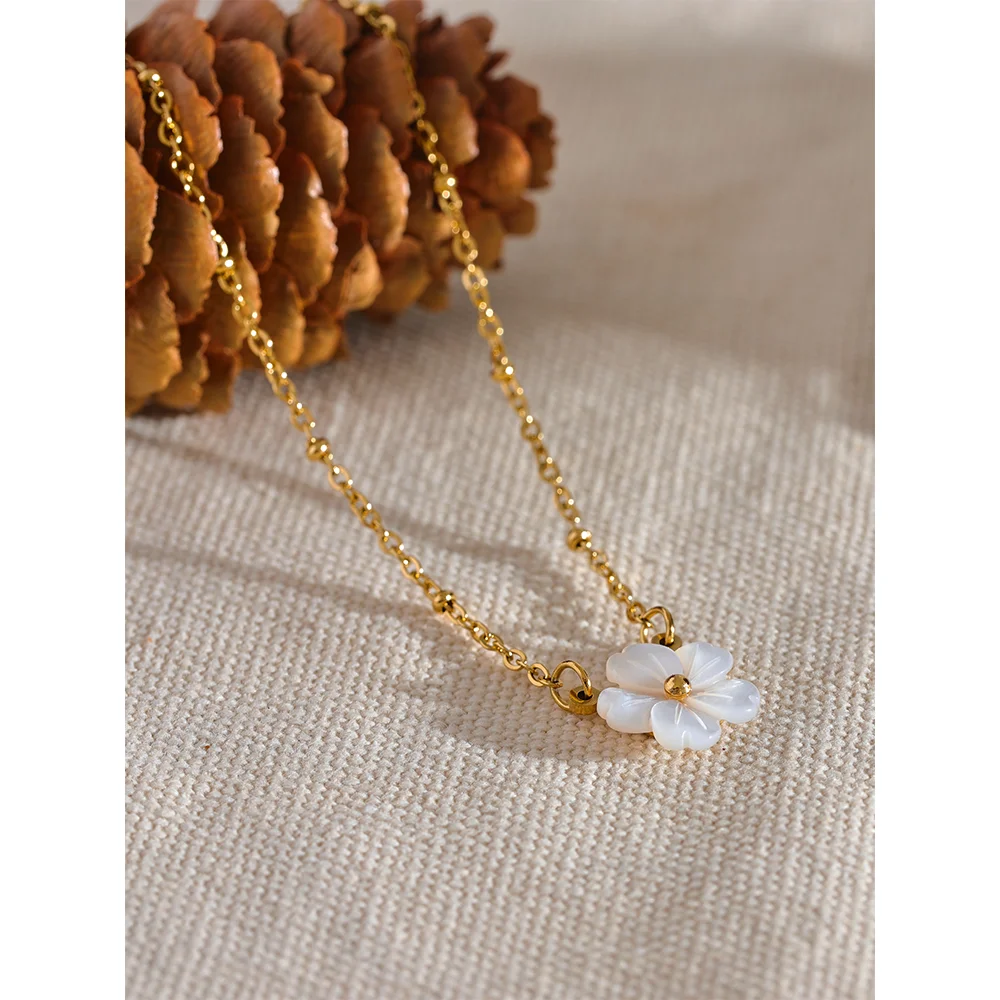 Petal Necklace